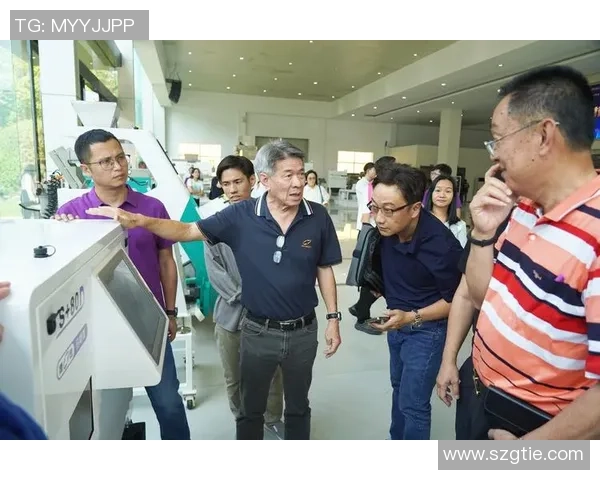 飞盘与梦想交织的旅程：吴芳的深度对话与人生启示